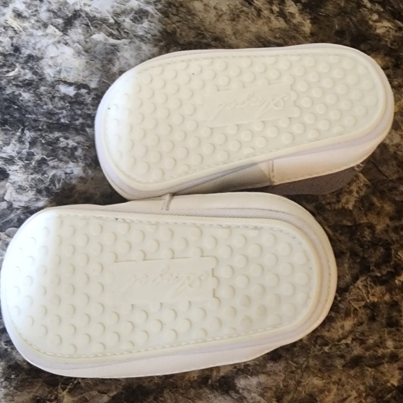 Pending Pick Up Angel 0-6 month old retired boys shoes. also fit cpk dolls - Picture 4 of 5